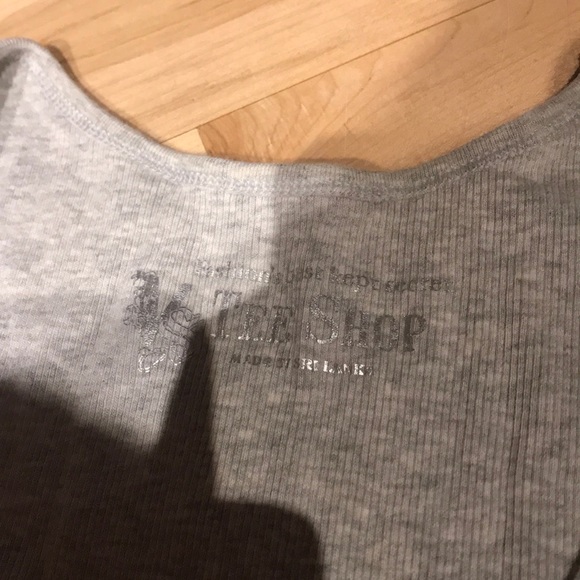 Grey tee - Picture 2 of 2